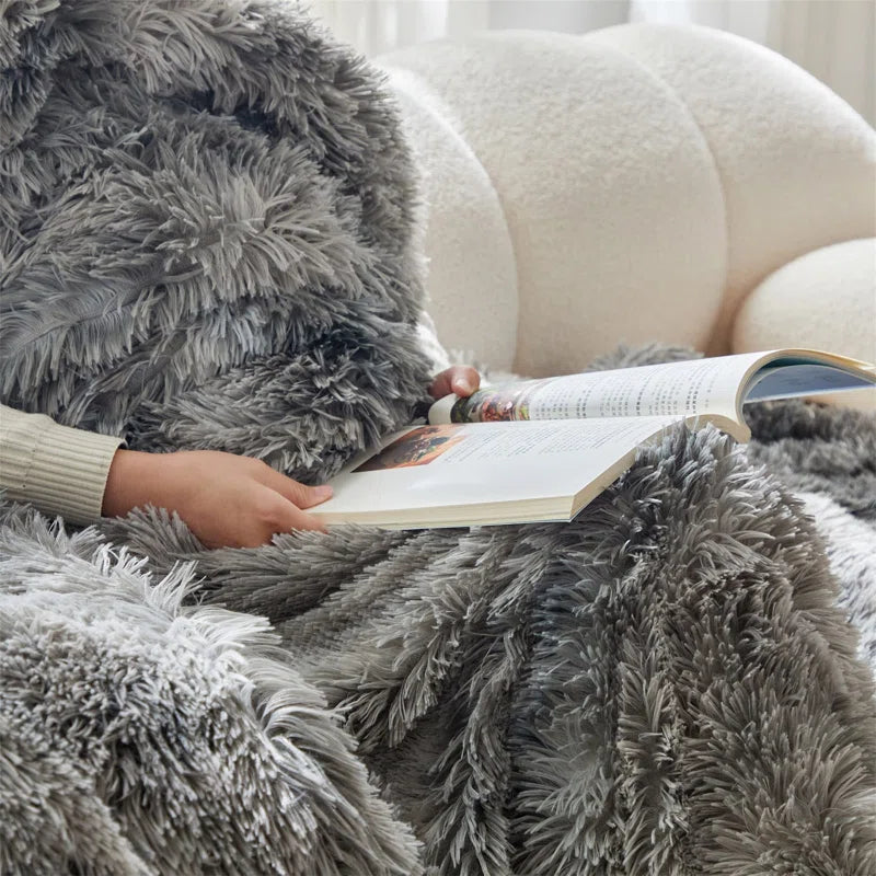 Adalayna Throw Blanket