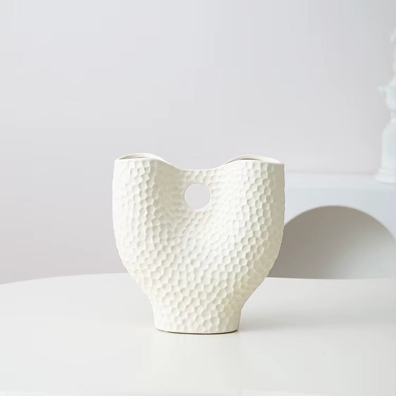 Nordic Golden Ceramic Vase Modern Home Decoration Ornaments Countertop Vase Creative Living Room Flower Arrangement Vase