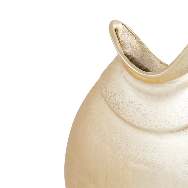 Abiela Metal Table Vase