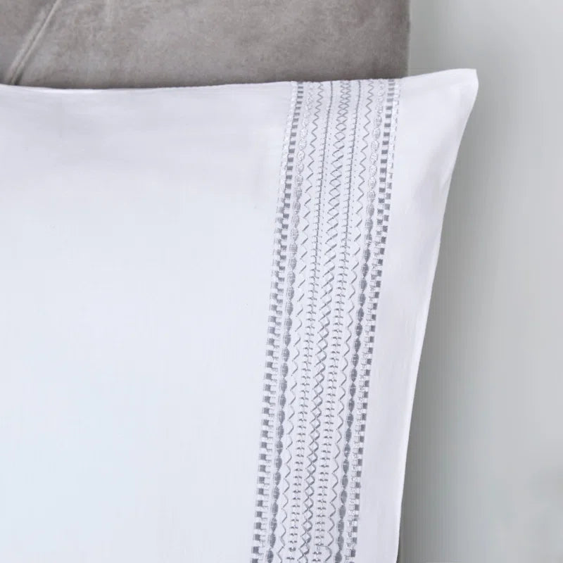 Embroidered Band Cotton No Pattern Duvet Cover Set with Pillowcases