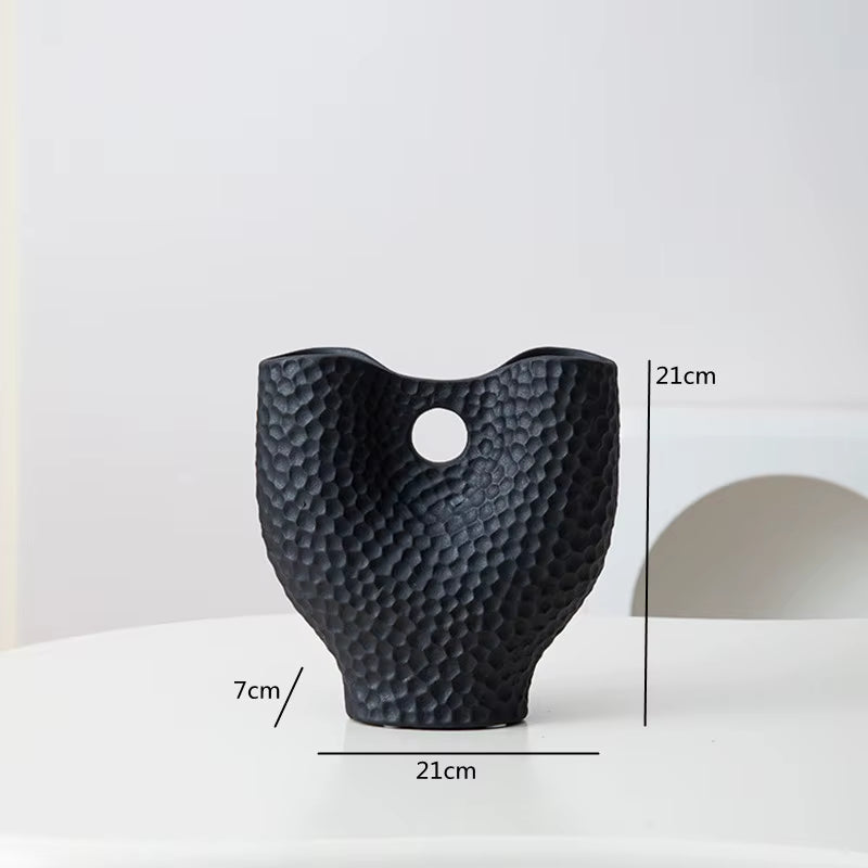 Nordic Golden Ceramic Vase Modern Home Decoration Ornaments Countertop Vase Creative Living Room Flower Arrangement Vase